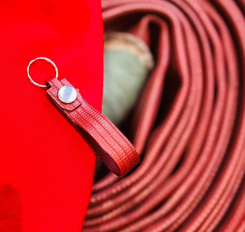 Heroes in Your Pocket – Playful Keyring Made from Ex-Fire Hose